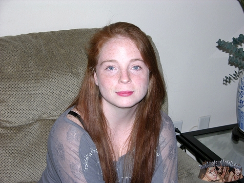 Redhead Amateur Teenager Amelia Shows Amateur Hairy Pussy! image photo